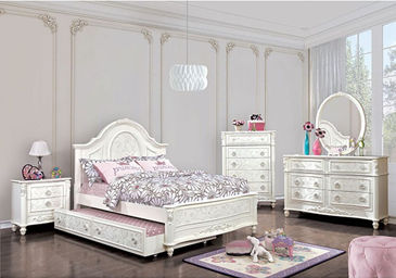 white wooden 5-piece bedroom set